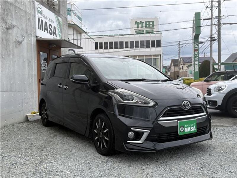 TOYOTA SIENTA