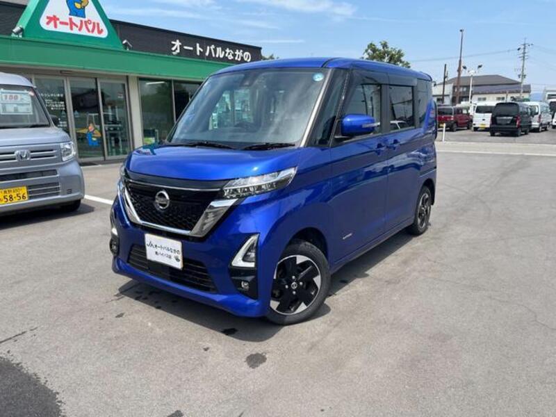 NISSAN ROOX
