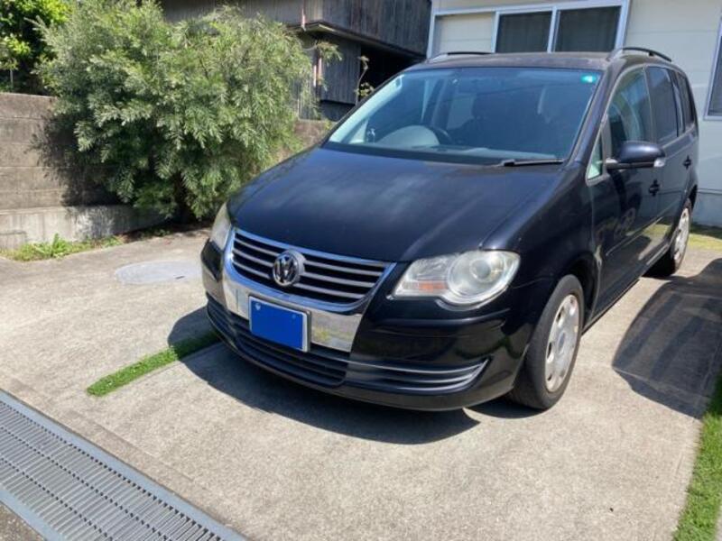 VOLKSWAGEN GOLF TOURAN