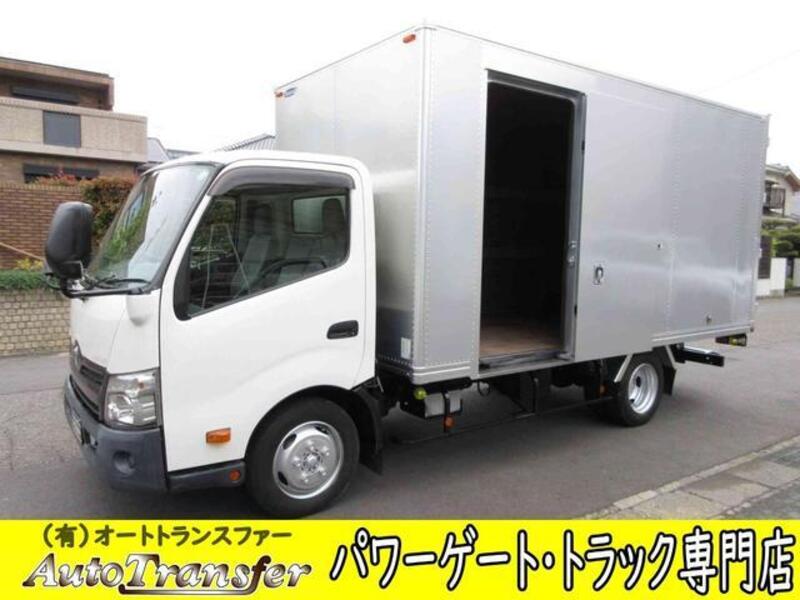 TOYOTA DYNA TRUCK