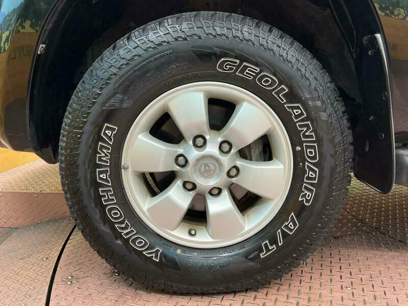 HILUX SURF