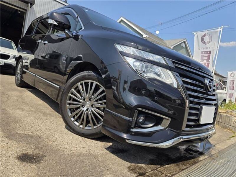 NISSAN ELGRAND