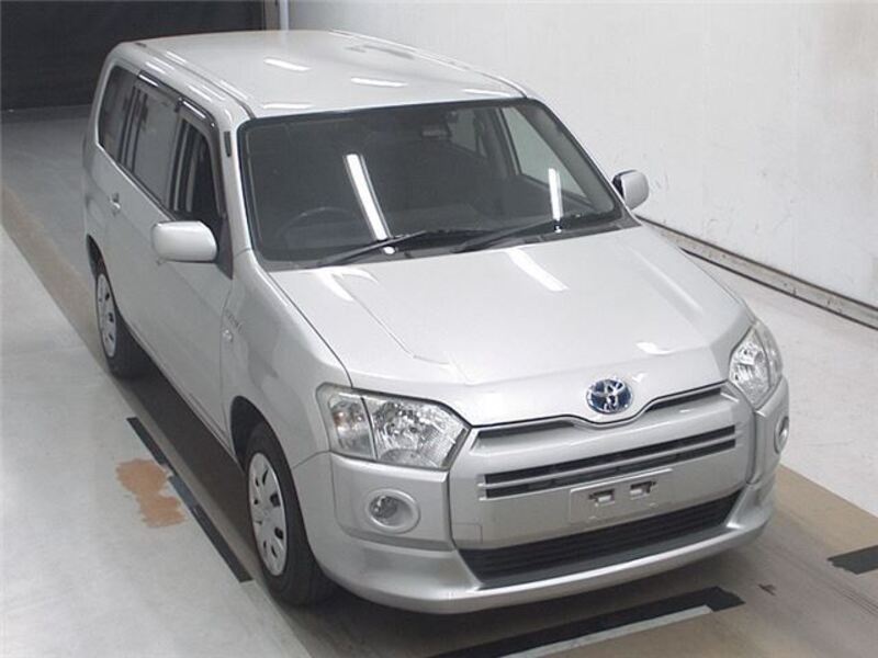 TOYOTA SUCCEED