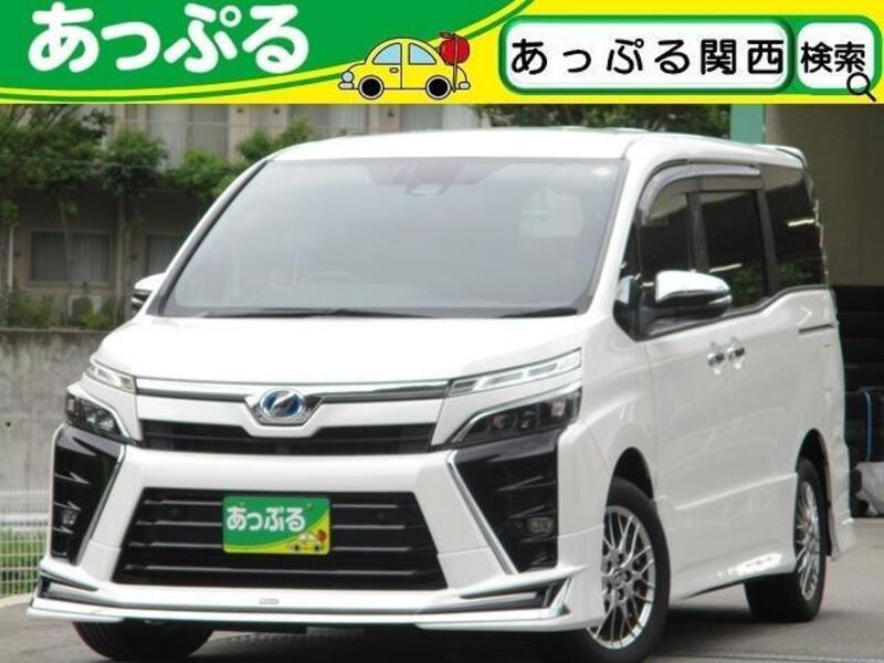 TOYOTA VOXY