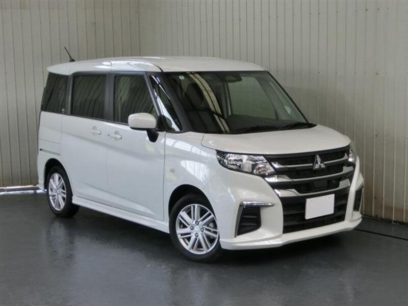 MITSUBISHI DELICA D2