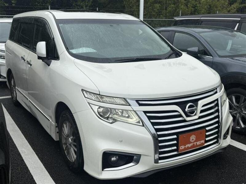 NISSAN ELGRAND