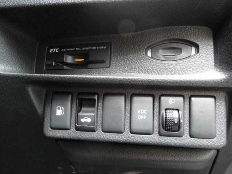 Кнопка vdc off nissan tiida. Кнопка auto off nissan note. Vdc nissan. Vdc off nissan teana j32. Кнопка vdc ниссан теана j32.
