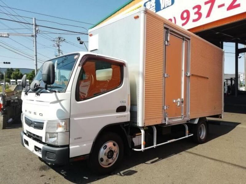 MITSUBISHI CANTER