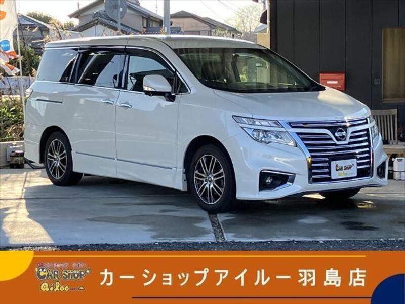 NISSAN ELGRAND