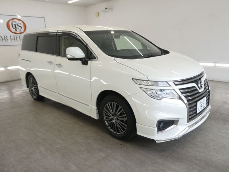 NISSAN ELGRAND