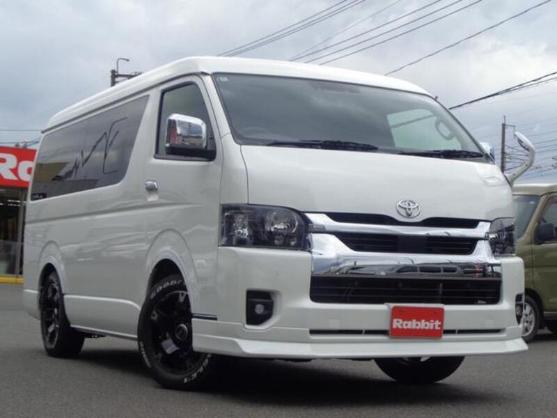 TOYOTA HIACE WAGON