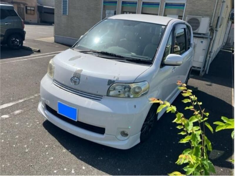 TOYOTA PORTE