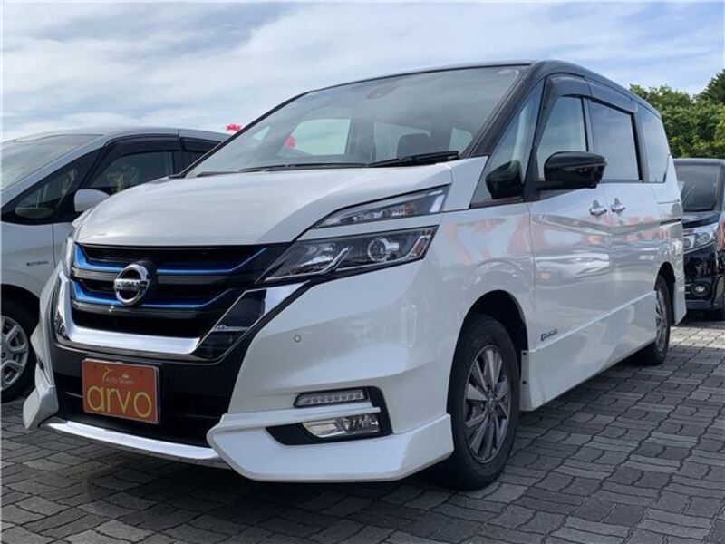 NISSAN SERENA