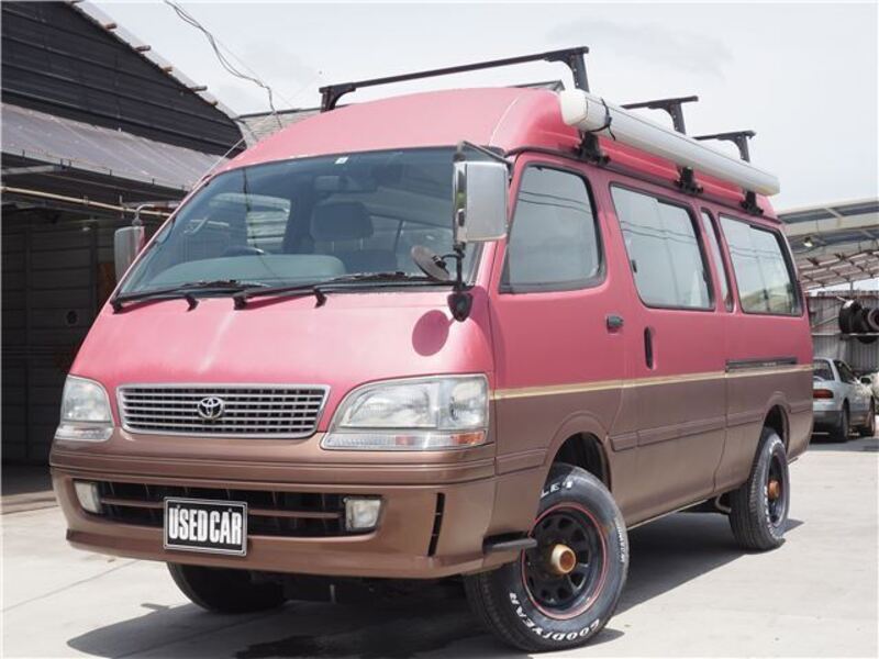 TOYOTA HIACE VAN