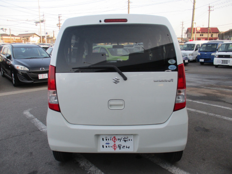 WAGON R