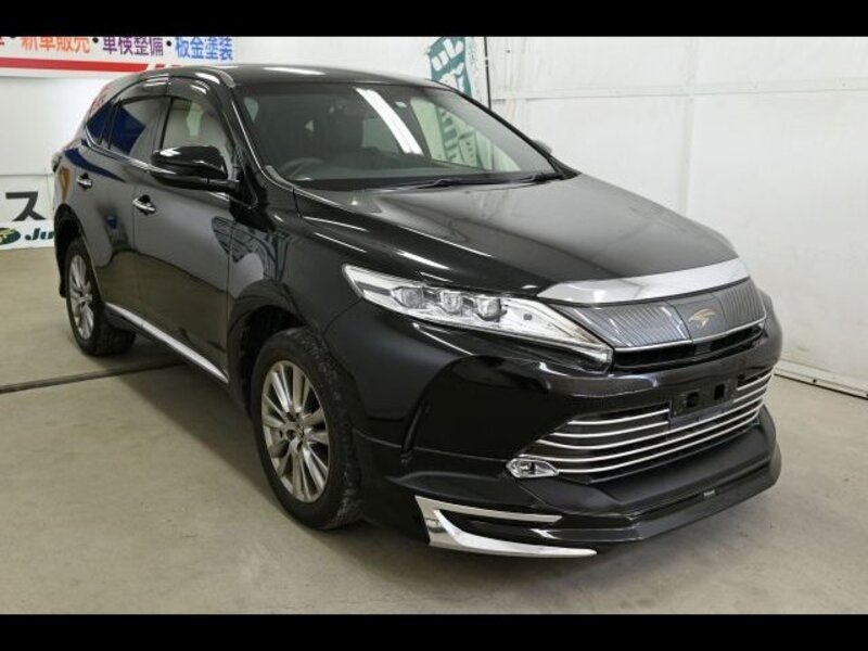 TOYOTA HARRIER