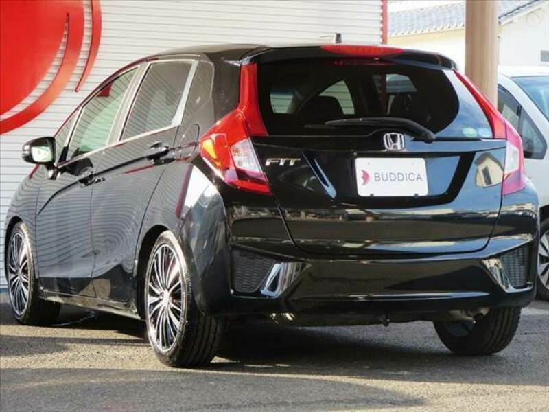 Used 17 Honda Fit Dba Gk3 Sbi Motor Japan