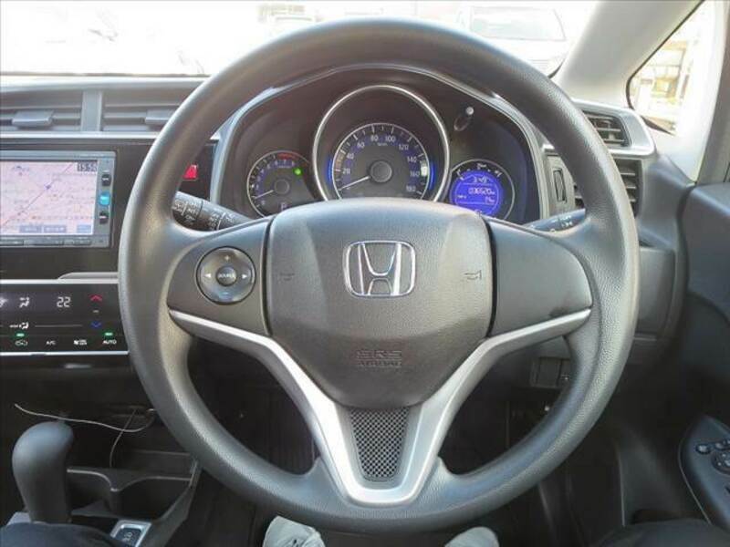 Used 17 Honda Fit Dba Gk3 Sbi Motor Japan