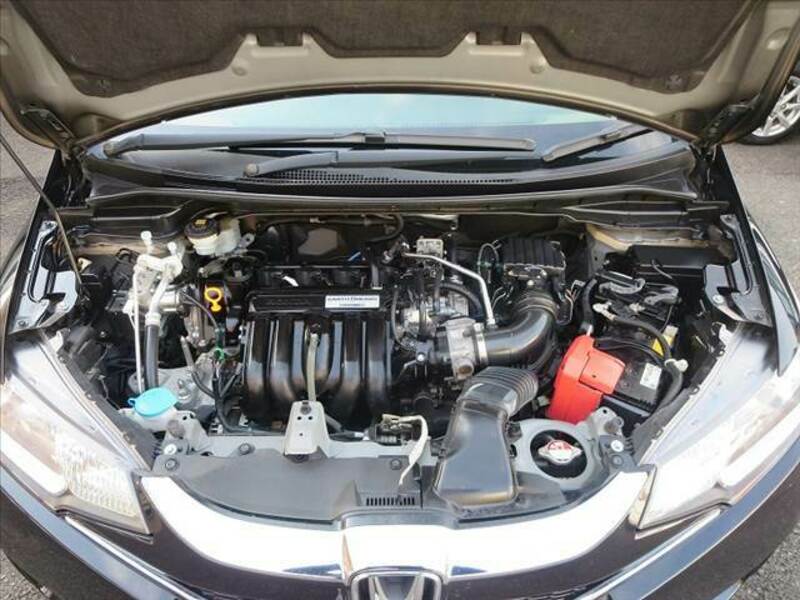 Used 17 Honda Fit Dba Gk3 Sbi Motor Japan