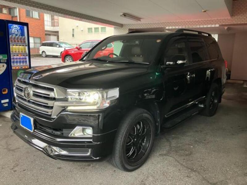 TOYOTA LAND CRUISER