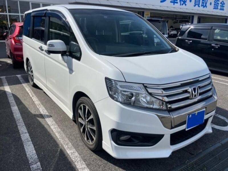 HONDA STEPWAGON SPADA