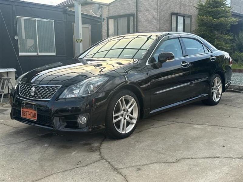 TOYOTA CROWN