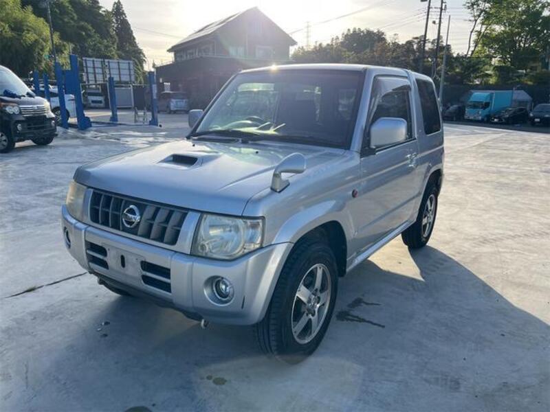 NISSAN KIX