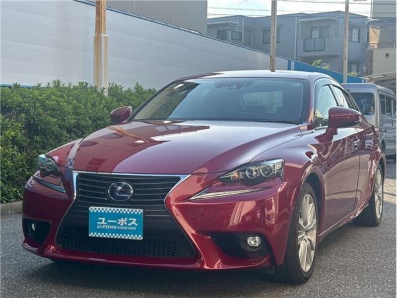 LEXUS IS