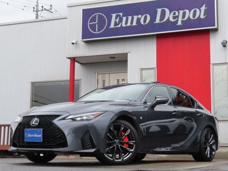 LEXUS IS