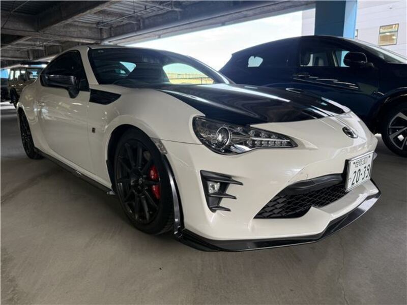 TOYOTA 86