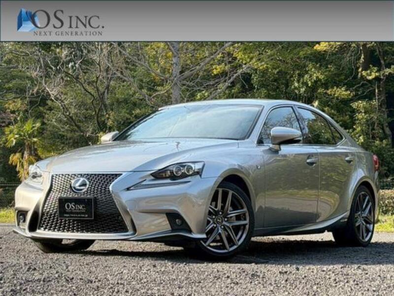 LEXUS IS