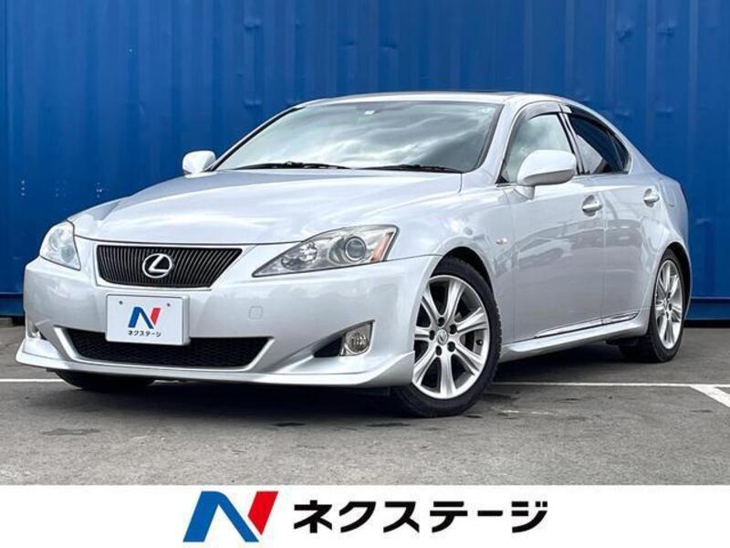 LEXUS IS