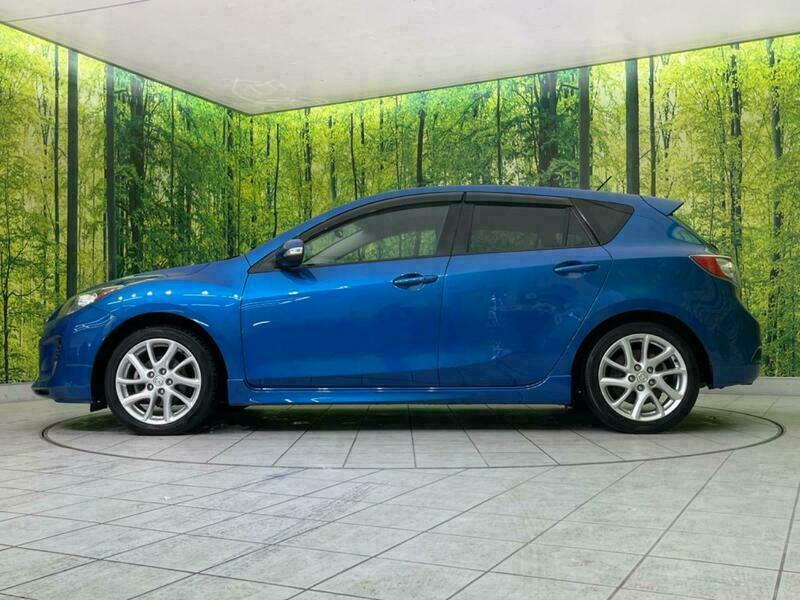 Axela Sport