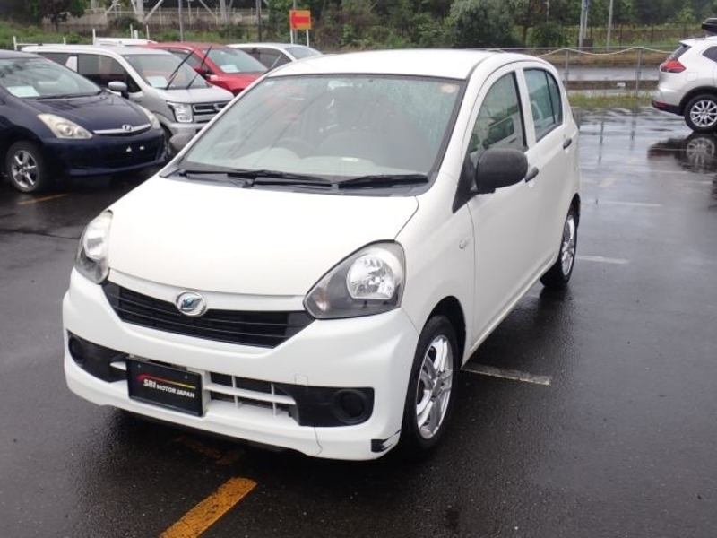 DAIHATSU Mira Es