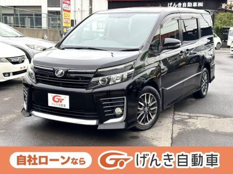 TOYOTA VOXY