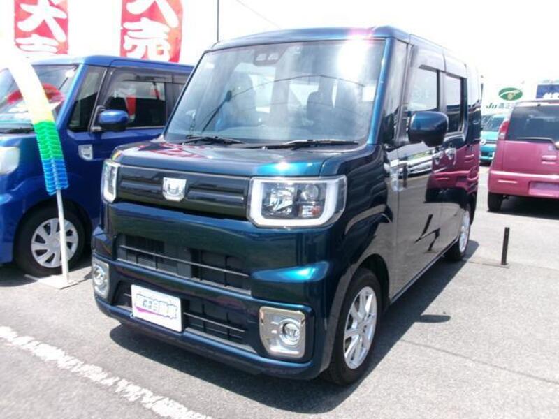 DAIHATSU WAKE