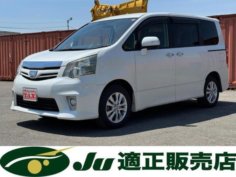 TOYOTA NOAH