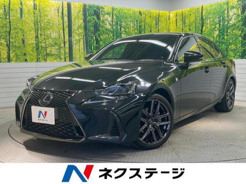 LEXUS IS