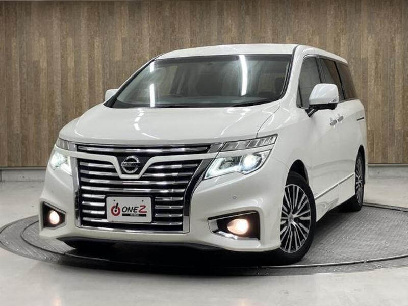 NISSAN ELGRAND