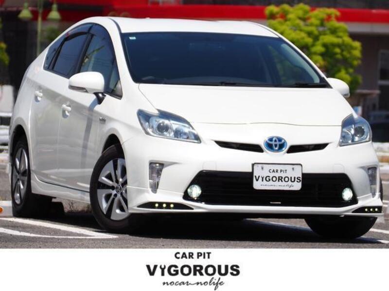 TOYOTA PRIUS