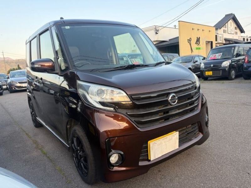 NISSAN DAYZ ROOX
