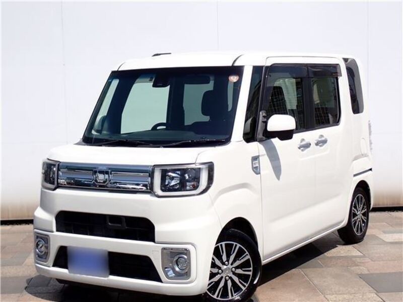 DAIHATSU WAKE