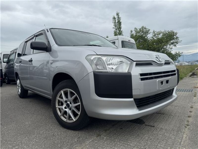 TOYOTA SUCCEED VAN