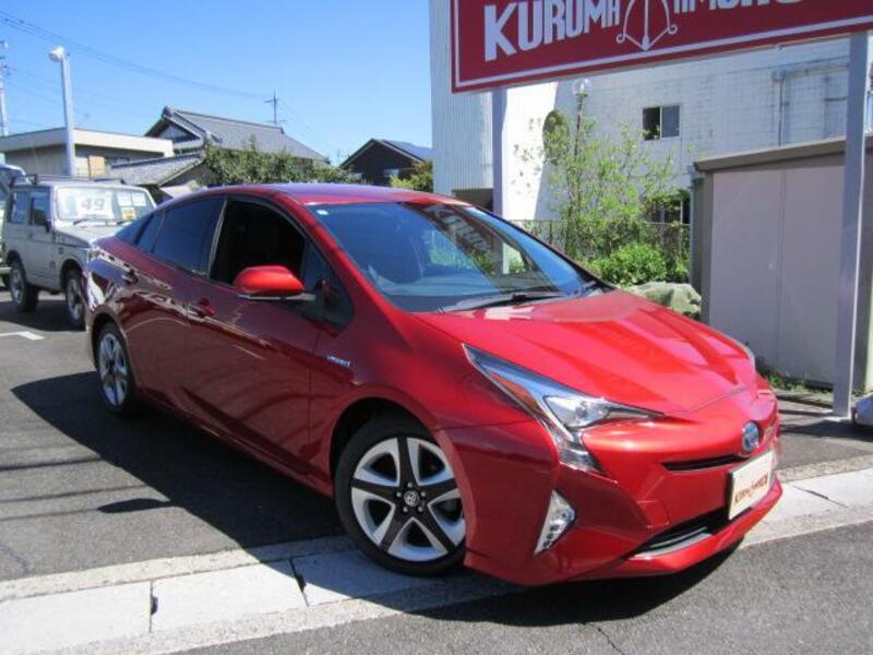 TOYOTA PRIUS