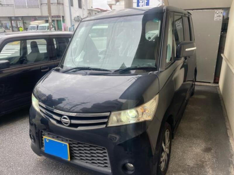 NISSAN ROOX