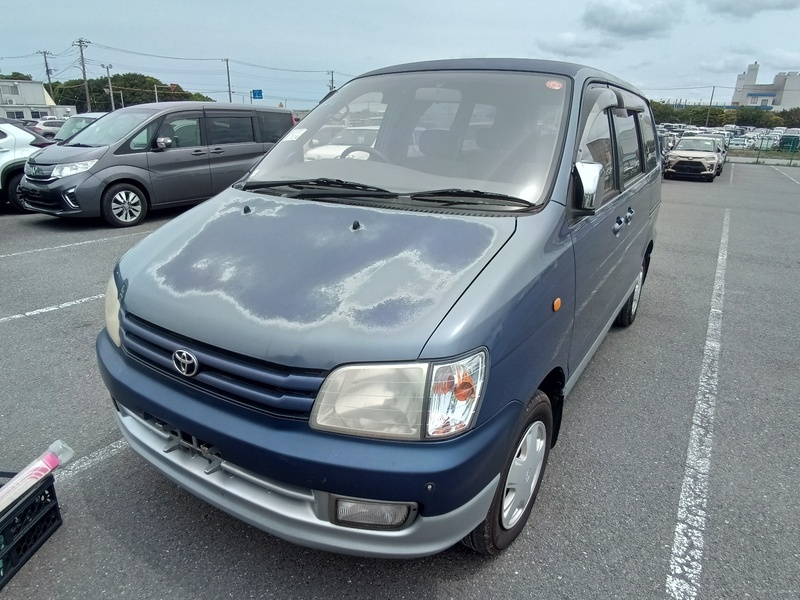 TOYOTA TOWNACE NOAH