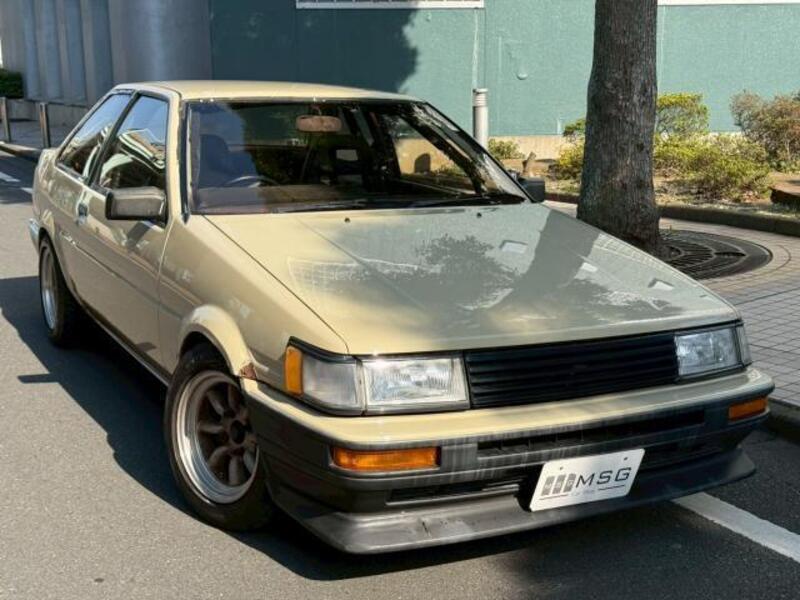 TOYOTA COROLLA LEVIN