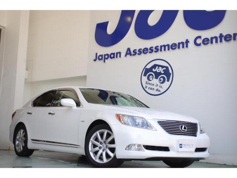 LEXUS LS