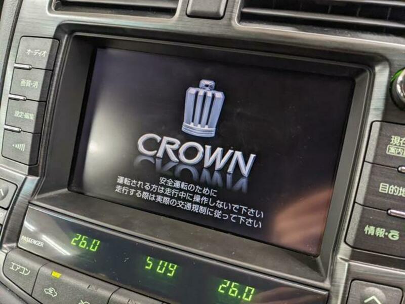 CROWN