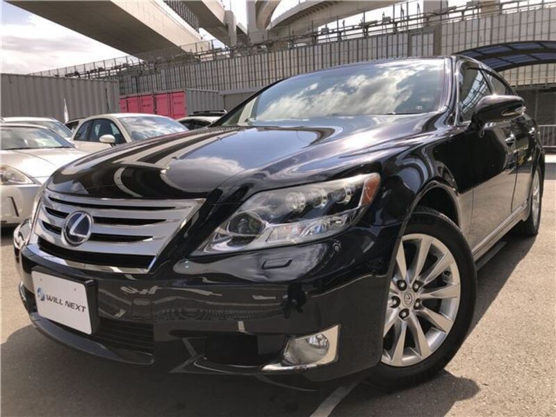 LEXUS LS